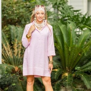 HOLLY SHAE- Arden Shift Dress Seersucker Blush Red Classic Summer Cocktail